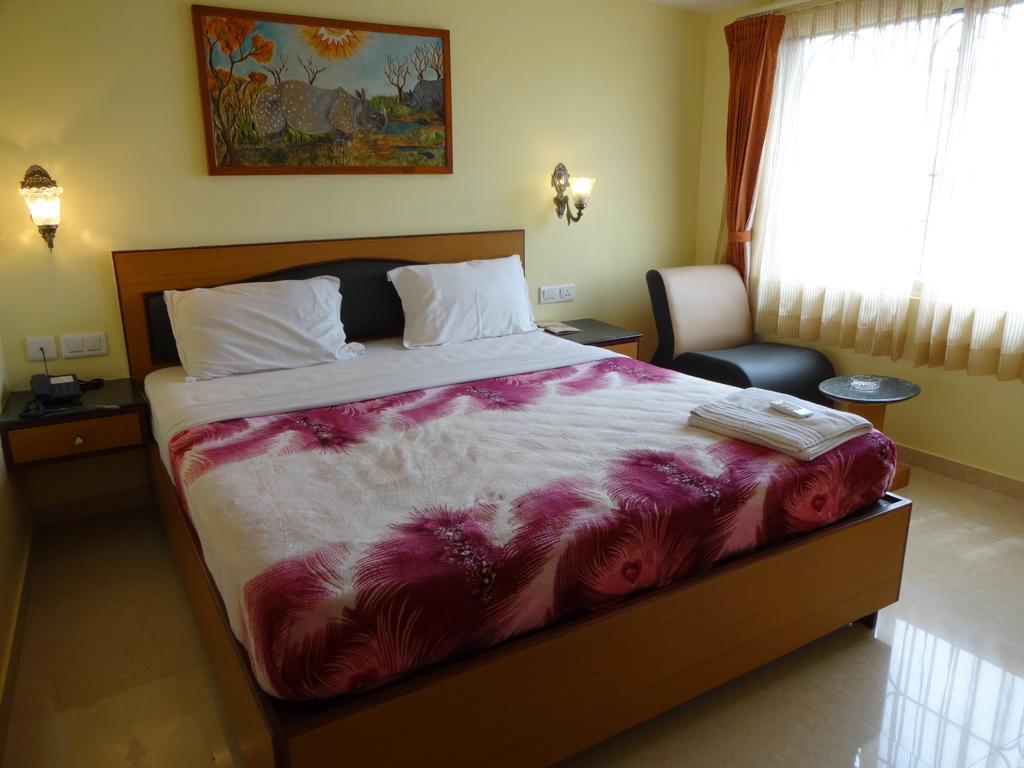 Hotel Nahar Manchester Inn Coimbatore Bagian luar foto