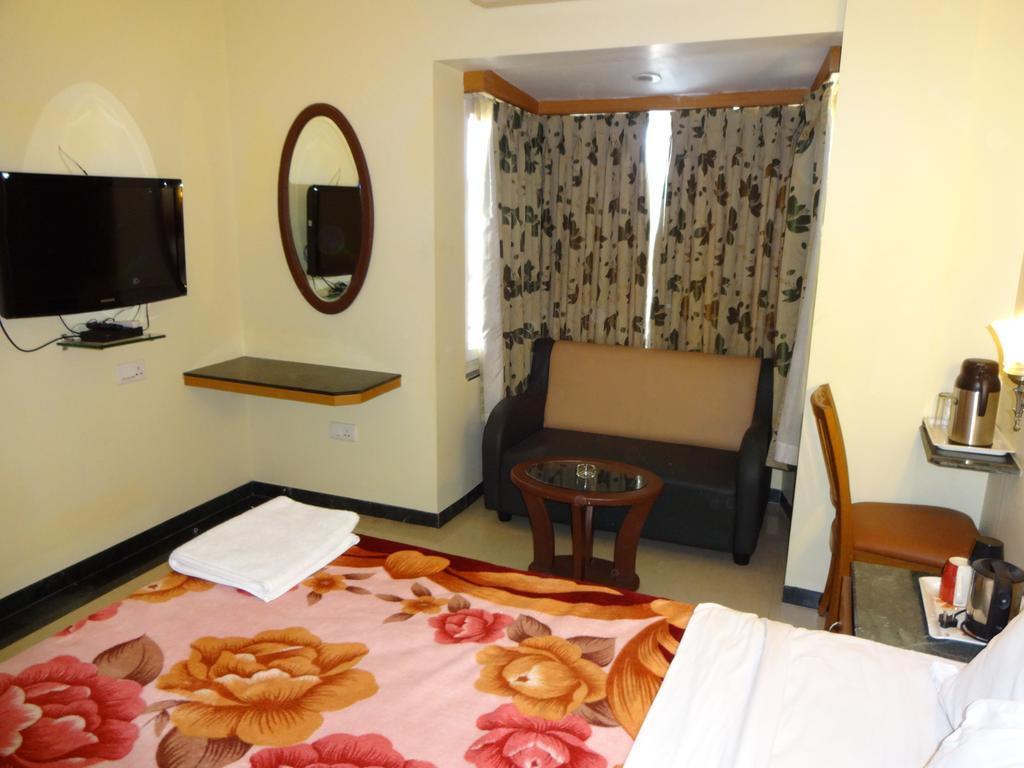 Hotel Nahar Manchester Inn Coimbatore Ruang foto