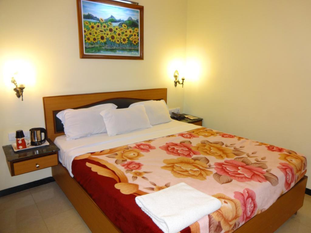 Hotel Nahar Manchester Inn Coimbatore Bagian luar foto
