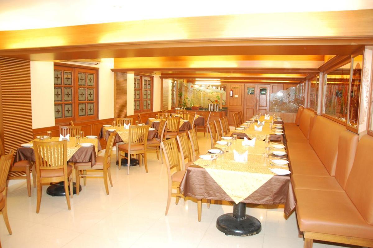 Hotel Nahar Manchester Inn Coimbatore Bagian luar foto